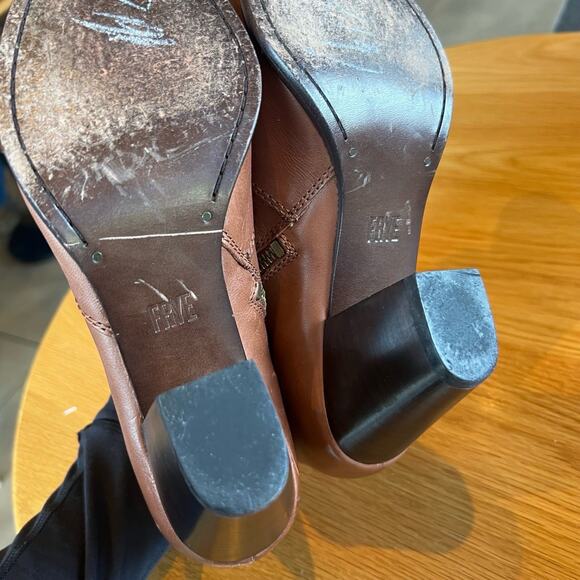 Frye Jennifer Ankle Boots Womens 7.5 Brown Block Heel Pointed Toe Chic - Picture 7 of 9